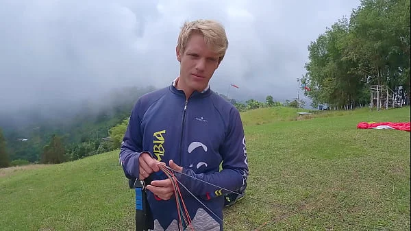 Wet Pussy SQUIRTING IN THE SKY 2200m High In The Clouds while PARAGLIDING