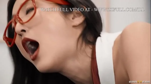 Fuck Me Until You Fill Me.Emiri Momota / Brazzers  / stream full from www.zzfull.com/ill