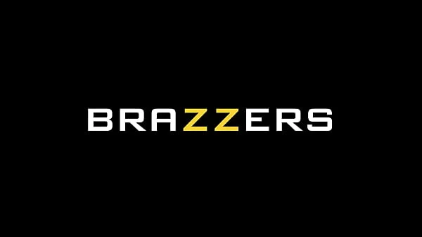 Best of ZZ - Sluttiest Strippers.Mia Malkova, Abella Danger, Madison Ivy, Kagney Linn Karter, Kayla Kayden, Asa Akira / Brazzers  / stream full from www.zzfull.com/raz