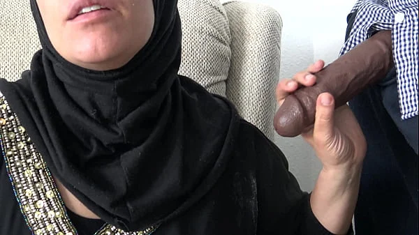 busty arab wife orders a gigolo in London !!!