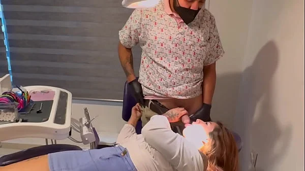 SEDUCIENDO AL DENTISTA