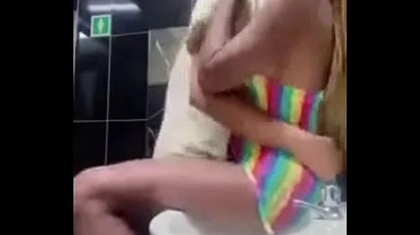 Sex in laddies toilets