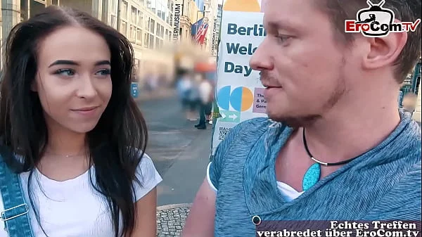 Kleine Au pair Studentin teen getroffen und gefickt bei echtem blind date in deutschland