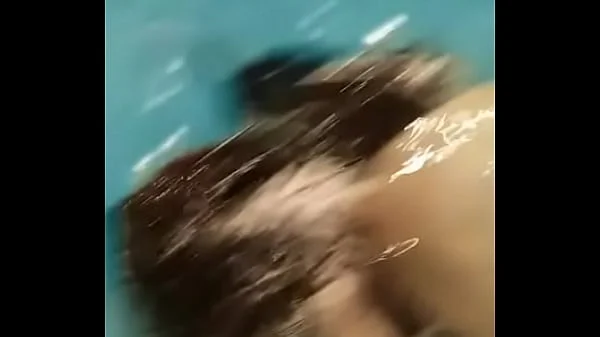 RANDOM CHICK SUCKS MY DICK IN PUBLIC HOTEL POOL