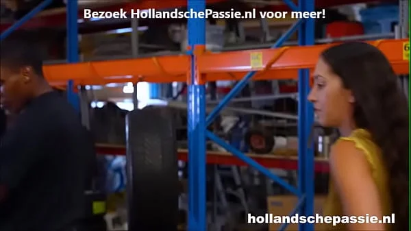 Neuken met de auto verkoper!!!