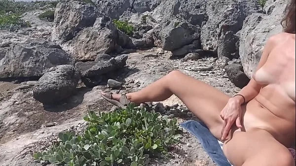 Risky masturbation on a beach, my boobs are shaking sexy, ProgrammersWife