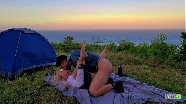 Sexo Arriscado Casal Amador real fodendo em acampamento - Sexdoll 520