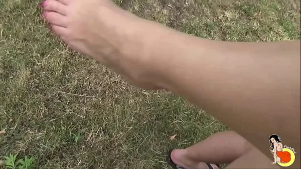 52 yo Stéphanie gets a hard cock for a hardcore sex in the garden